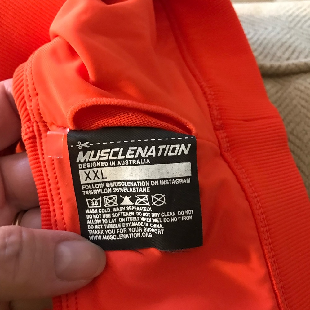 MUSCLE NATION Ribbed Deep V Bra - Picture 6 of 6